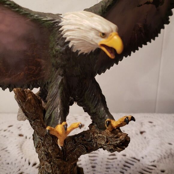 Bradford Exchange "Summit Sentinel" from Wings of Power Collection Eagle Statue - Picture 6 of 7